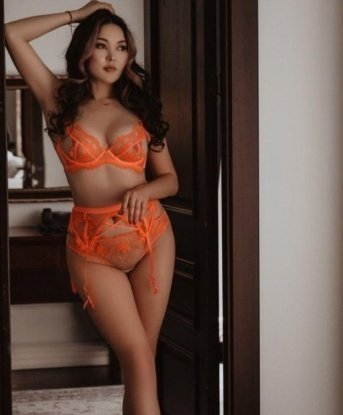 Мазелина, 23 года, 2 размер груди